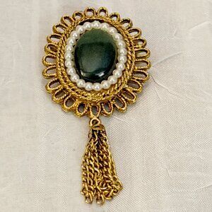 Vintage Faux Jade & Seed Pearl Tassel Brooch Gold Tone